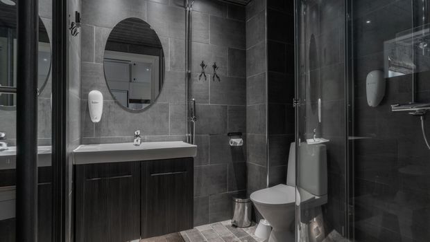 Pyhälinna33_Badezimmer
