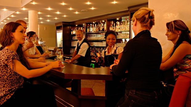 Hotel Krähennest, Bar