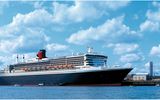 QUEEN MARY 2 läuft in Hamburg ein