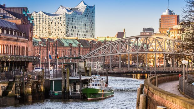 Hamburg, Speicherstadt mit Blick zur Elbphilharmonie