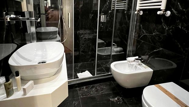 Hotel Dharma Boutique Rom Bad