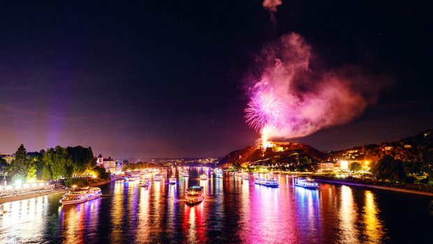 Rhein in Flammen