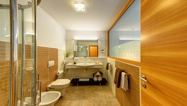 Golden Park Hotel, Badezimmer