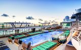 MeinSchiff 2, Außenpool