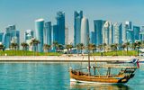 Skyline Doha mit traditionellem Dhow