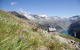 St. Valentins Kapelle, Eingebettet in die Landschaft im Zillergrund
