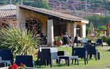 Entspannen und Sonne tanken im Garten vom Hotel Posada auf Sardinien in Italien