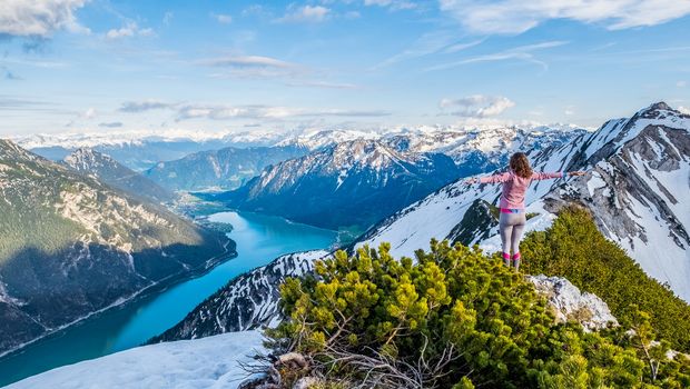 Achensee im Winter vom Berg aus