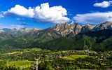 Blick auf Zakopane mit Seilbahn