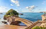 Brücke auf Insel Biarritz