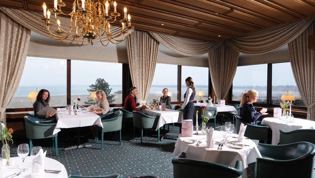 MARITIM Strandhotel Travemuende: Ostsee-Restaurant © Maritim Hotelgesellschaft mbH