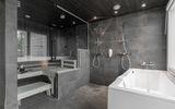 PyhäLinna93_Badezimmer1_Sauna