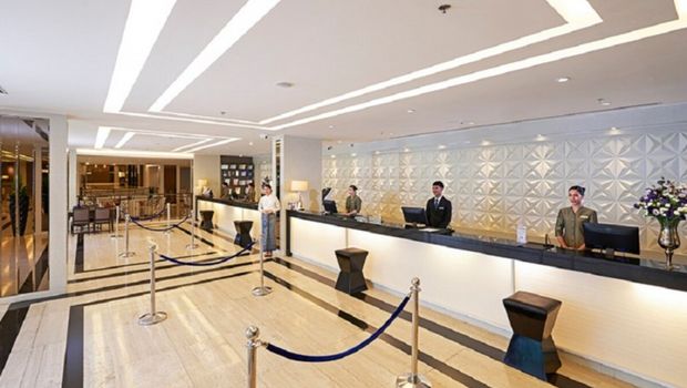 Mandarin Hotel, Lobby