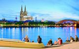 Rheinufer mit Kölner Dom