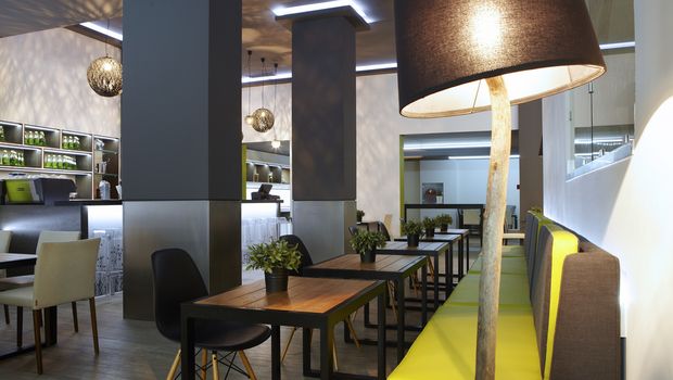 Green Bar