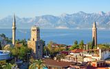 Antalya mit Taurusgebirge