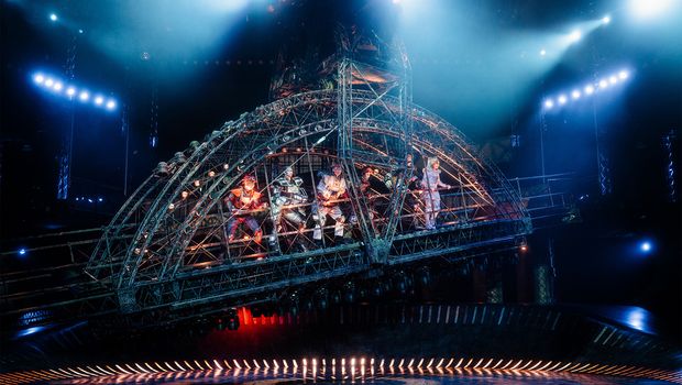 STARLIGHT_EXPRESS_Ensemble_vor_dem_Rennen