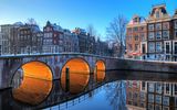 Morgensonne im winterlichen Amsterdam