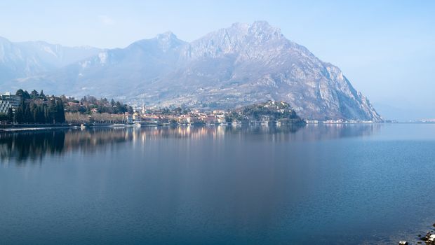 Lombardei im Frühlingsdunst