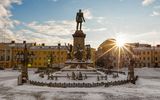 Blick auf den Senatsplatz in Helsinki