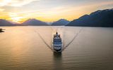 MS Nieuw Amsterdam bei Sonnenuntergang