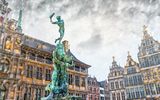 Antwerpen - Schneetreiben auf dem Grote Markt copy