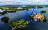 Titelbild _Burg Trakai an einem Sommertag gespiegelt_Original von Grafik bearbeitet