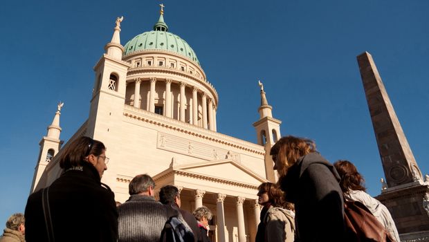 Alter Markt mit Nikolaikirche und Obelisk