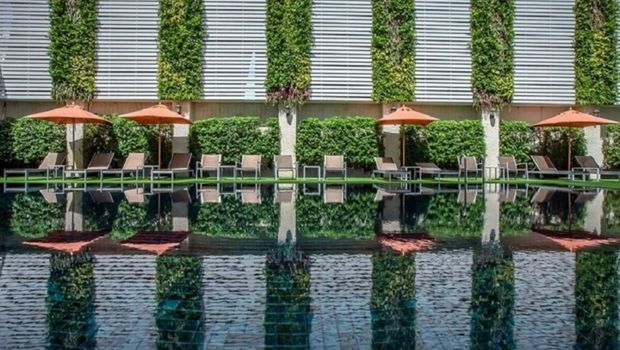 Mandarin Hotel, Außenpool
