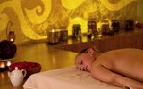 Gesichtsbehandlung im Spa-Bereich