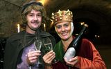 Naumburg, Die Stifterfiguren Uta und Ekkehard laden zum Weinfest