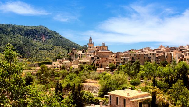 Mallorca, Blick auf Valldemossa