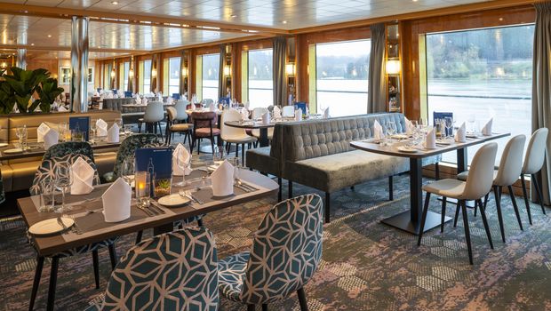 MS Bolero, Restaurant