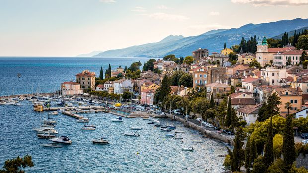 Hafen von Volosko Opatija Kroatien